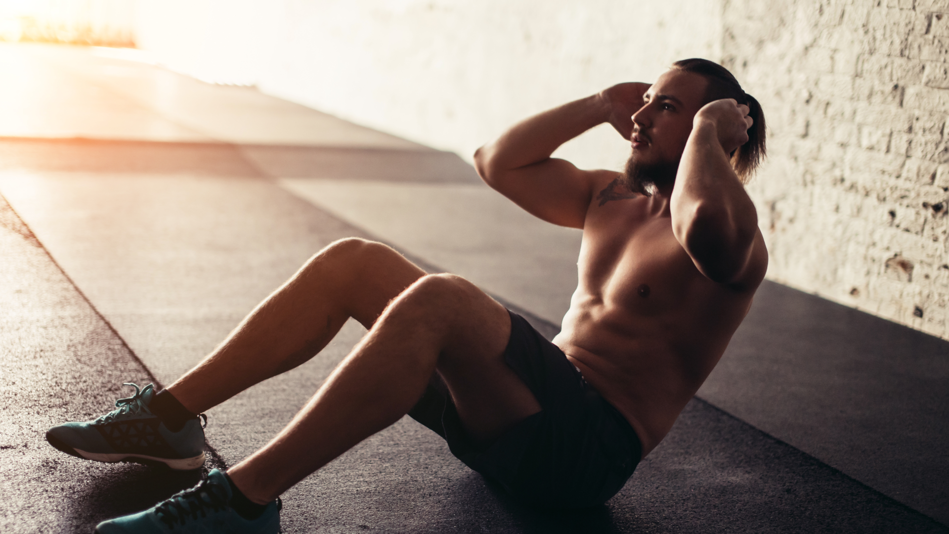 Man doing Calisthenics workout